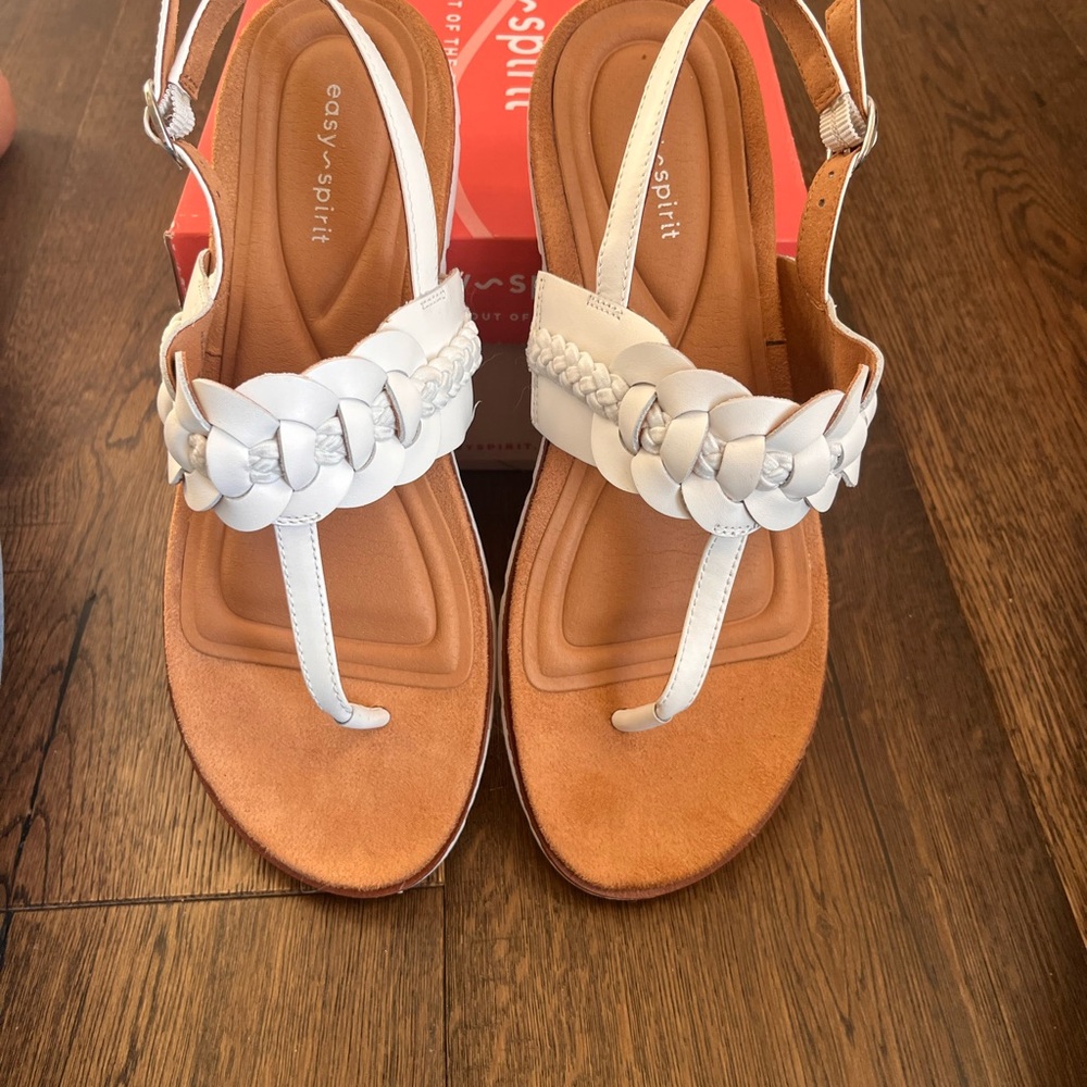 Easy Spirit Women's White and Tan Braided Sandals - Picture 2 of 4
